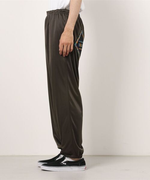 R.M GANG（アールエムギャングレベルモダニストギャング）の「R.M GANG/アールエム ギャング/イージーパンツ（その他パンツ・メンズ・ブラック/カーキ/その他・FREE）」の4枚目の写真