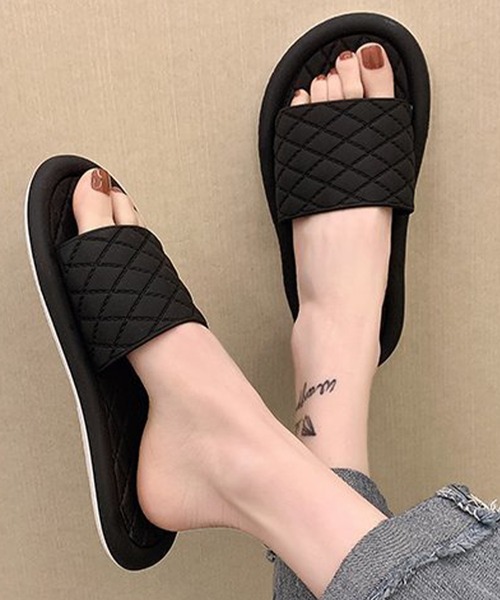 TeddyShop（テディショップ）の「男女兼用キルティング風シャワーサンダル（サンダル・メンズ・カーキ/ブラック/ベージュ/イエロー・23cm/25cm/24cm）」の11枚目の写真