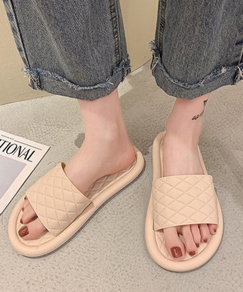 TeddyShop（テディショップ）の「男女兼用キルティング風シャワーサンダル（サンダル・メンズ・カーキ/ブラック/ベージュ/イエロー・23cm/25cm/24cm）」の8枚目の写真