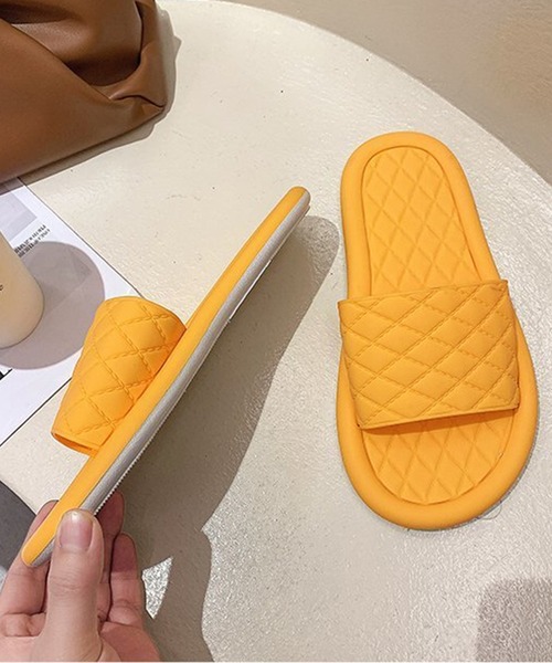 TeddyShop（テディショップ）の「男女兼用キルティング風シャワーサンダル（サンダル・メンズ・カーキ/ブラック/ベージュ/イエロー・23cm/25cm/24cm）」の5枚目の写真