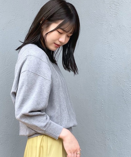 RIVE DROITE（リヴドロワ）の「上質で女性らしい雰囲気を醸し出す　アンゴラタッチドルマンニット（ニット/セーター・レディース・オフホワイト/グレー/レッド・FREE）」の12枚目の写真