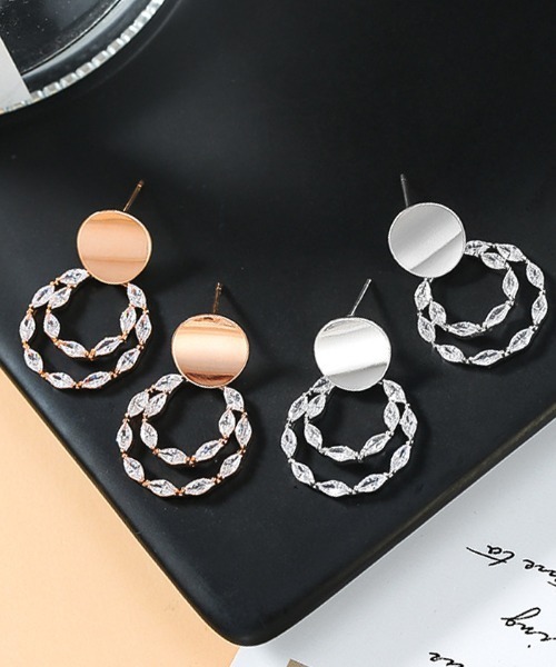 Futier land(フューティアランド)の「ビジューWリングピアス(ピアス(両耳用)・レディース・シルバー/ゴールド・FREE)」の3枚目の写真