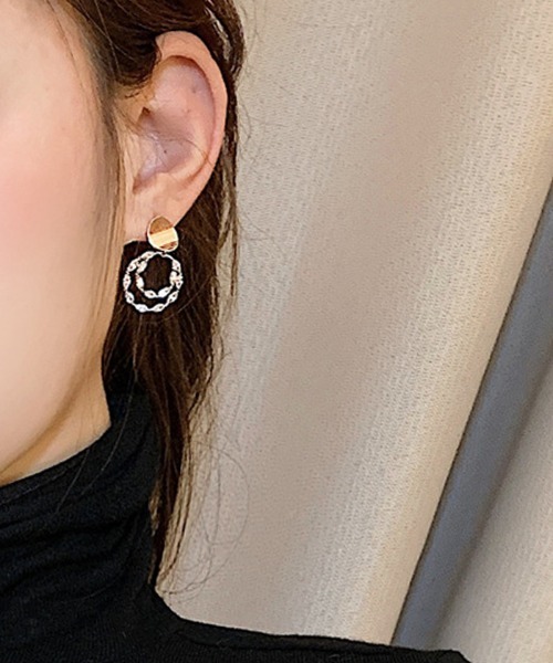 Futier land(フューティアランド)の「ビジューWリングピアス(ピアス(両耳用)・レディース・シルバー/ゴールド・FREE)」の5枚目の写真