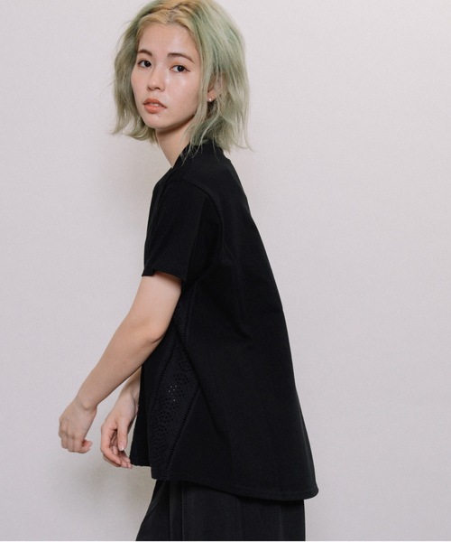 refinedworks（リファインドワークス）の「刺繍レース身頃切替PO（Tシャツ/カットソー・レディース・ブラック/ベージュ/オフホワイト・FREE）」の16枚目の写真