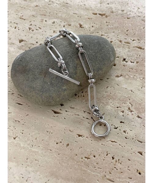 Ungrid（アングリッド）の「デザインチェーンブレス（ブレスレット・レディース・シルバー/ゴールド・FREE）」の4枚目の写真