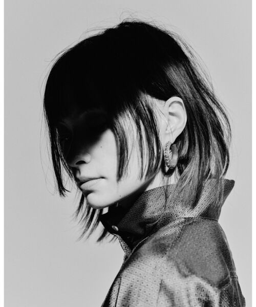 Ray BEAMS(レイビームス)の「RBS / ジャカード バック リボン シャツ(シャツ/ブラウス・レディース・ダークブラウン/バイオレット・ONE SIZE)」の13枚目の写真