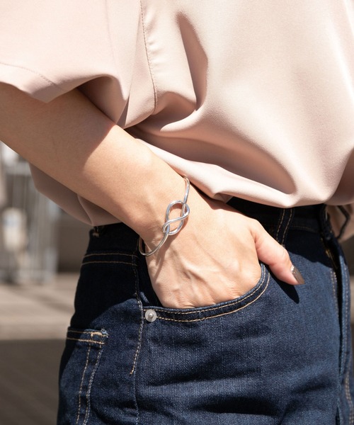 PairPair（ペアペア）の「ヘンケイバングル（バングル/リストバンド・レディース・D/C/B/A・FREE）」の7枚目の写真