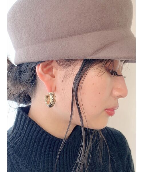GYDA（ジェイダ）の「JEYSUSスタッズピアス（ピアス（両耳用）・レディース・ゴールド/シルバー・FREE）」の3枚目の写真
