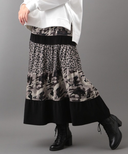 AVIREX（アヴィレックス）の「パターンチェンジスカート/ PATTERN CHANGE SKIRT（スカート・レディース・ブラック/ブラウン/レッド・FREE）」の2枚目の写真