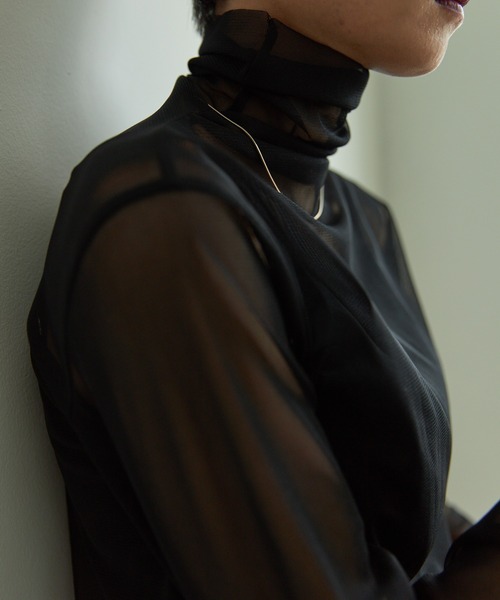 VACANCY(ヴァカンシー)の「タートルネックシアーカラーインナー(Tシャツ/カットソー・レディース・ブラック/パープル/ブラウン/グリーン/グレイッシュベージュ/ブルー/ピンク/ライトグリーン/オレンジ・FREE)」の16枚目の写真