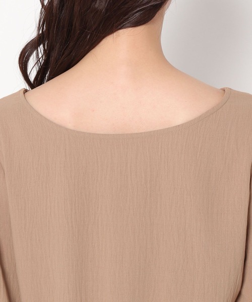 mysty woman(ミスティウーマン)の「楊柳フェミニンブラウス 236585(シャツ/ブラウス・レディース・ブラック/グリーン/キャメル・FREE)」の15枚目の写真