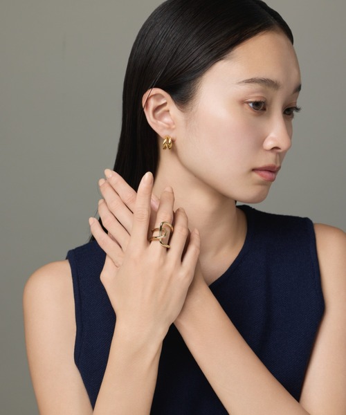 ciite'（シーテ）の「ビッグヒネリクロスリング（リング・レディース・シルバー/ゴールド・FREE）」の10枚目の写真