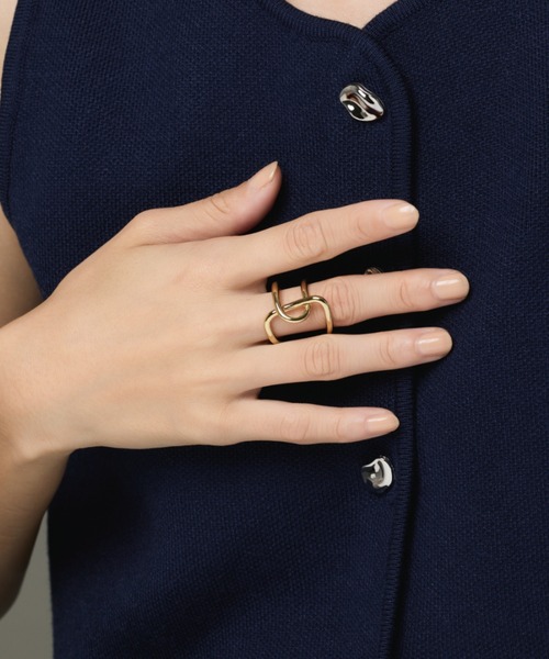 ciite'（シーテ）の「ビッグヒネリクロスリング（リング・レディース・シルバー/ゴールド・FREE）」の14枚目の写真