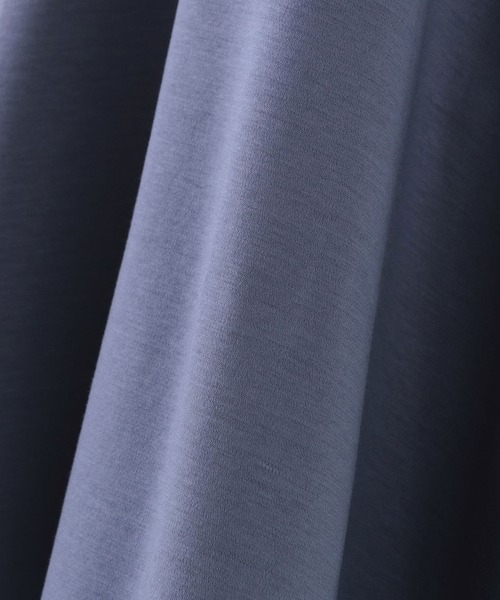 A/C DESIGN BY ALPHA CUBIC(エーシーデザインバイアルファキュービック)の「ポンチフレアチュニック(Tシャツ/カットソー・レディース・ブラック/ブルー/アイボリー・M/L)」の9枚目の写真