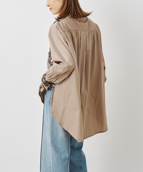 prose verse（プロズヴェール）の「フロント×カフス刺繍ブラウス（シャツ/ブラウス・レディース・ホワイト/ブラック/グレイッシュベージュ・MEDIUM）」の10枚目の写真