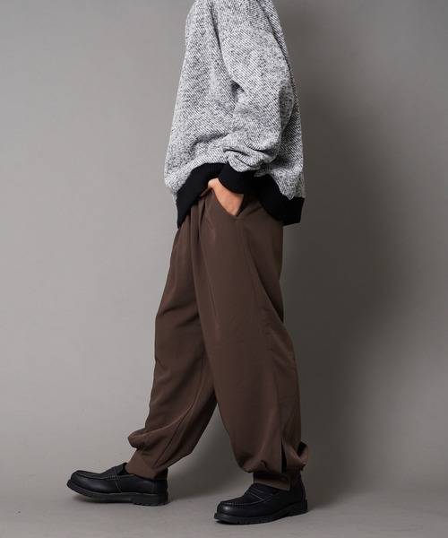 UNIIT(ユニット)の「【UNIIT/ユニット】裾カフス付き ルーズバルーンパンツ ワイドパンツ(その他パンツ・メンズ・チャコールグレー/ブラック/ベージュ・SMALL/MEDIUM/LARGE)」の3枚目の写真