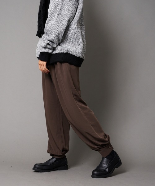 UNIIT(ユニット)の「【UNIIT/ユニット】裾カフス付き ルーズバルーンパンツ ワイドパンツ(その他パンツ・メンズ・チャコールグレー/ブラック/ベージュ・SMALL/MEDIUM/LARGE)」の22枚目の写真