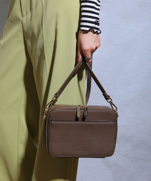 jouetie(ジュエティ)の「【jouetie/ジュエティ】BARLINE ミニポシェット(ショルダーバッグ・レディース・ブラック/オリーブ/ブラック系その他/ベージュ系その他/スモークピンク・FREE)」の1枚目の写真