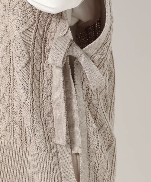 mysty woman（ミスティウーマン）の「チルデンケーブルベスト 269887（ベスト・レディース・ブラック/オフホワイト/ライトベージュ・FREE）」の7枚目の写真