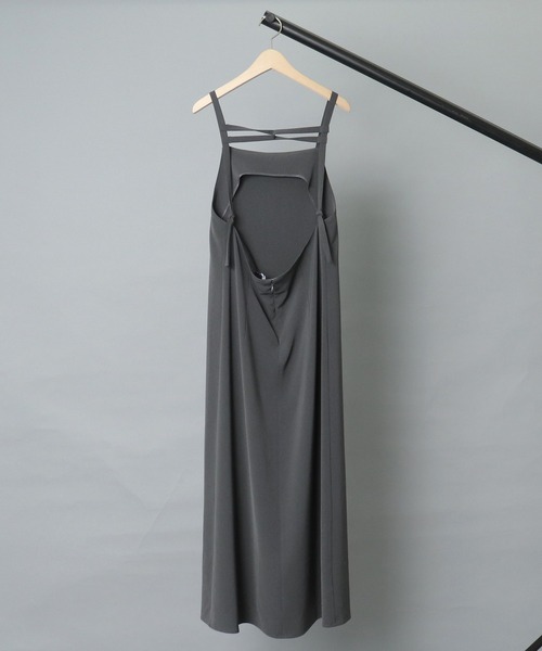FEMMENT(ファモン)の「【 FEMMENT / ファモン 】 Dry polyester camisole dress / キャミソールドレス(ワンピース・レディース・ダークグレー/ライトカーキ・1)」の4枚目の写真