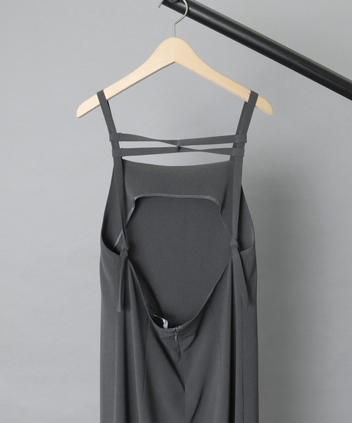 FEMMENT(ファモン)の「【 FEMMENT / ファモン 】 Dry polyester camisole dress / キャミソールドレス(ワンピース・レディース・ダークグレー/ライトカーキ・1)」の9枚目の写真
