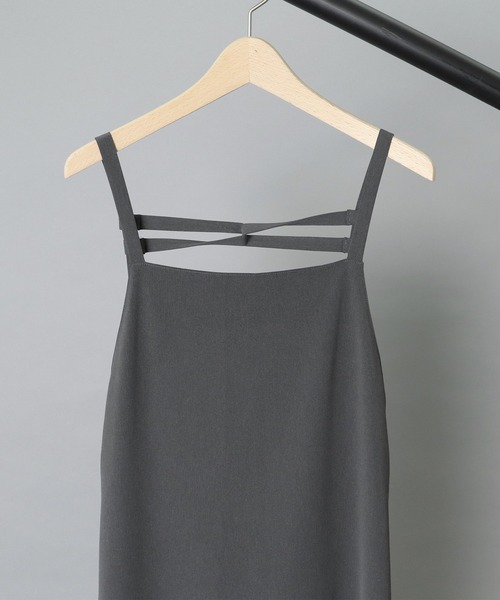 FEMMENT(ファモン)の「【 FEMMENT / ファモン 】 Dry polyester camisole dress / キャミソールドレス(ワンピース・レディース・ダークグレー/ライトカーキ・1)」の7枚目の写真