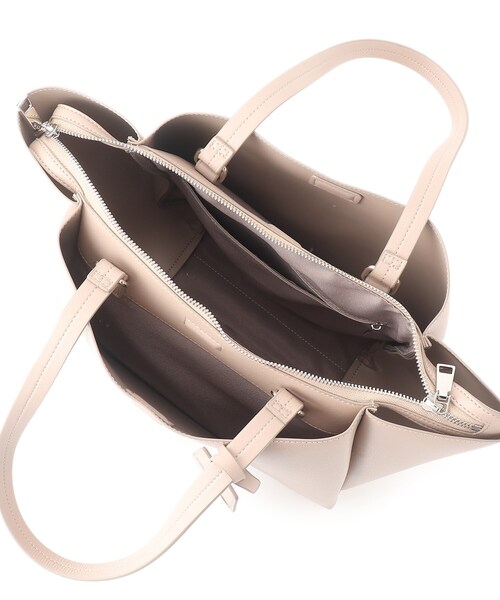 INDIVI（インディヴィ）の「【A4収納可能/合皮】タックデザインバッグ（トートバッグ・レディース・オフホワイト/チャコールグレー/ベージュ/ライトブルー・00）」の11枚目の写真