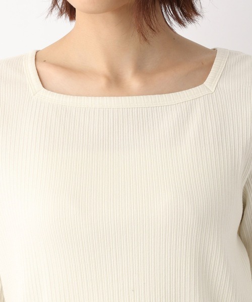 GLOBAL WORK(グローバルワーク)の「Beauteeスクエアプルオーバー長袖/259456(Tシャツ/カットソー・レディース・ブラック/オフホワイト/キャメル・MEDIUM/LARGE)」の15枚目の写真