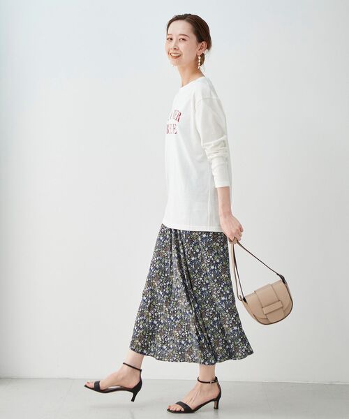 le.coeur blanc（ルクールブラン）の「LE MER ロゴプリントロングTシャツ（Tシャツ/カットソー・レディース・オフホワイト/ブラック系その他・38）」の15枚目の写真