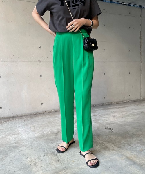 DouDou(ドゥドゥ)の「センタープレスソフトテーパードパンツ(その他パンツ・レディース・ブラック/グリーン/グレイッシュベージュ・38/36)」の11枚目の写真