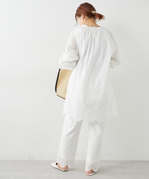 PUAL CE CIN(ピュアルセシン)の「スカラップレース前後差チュニック(シャツ/ブラウス・レディース・ホワイト/ブラック・FREE)」の10枚目の写真