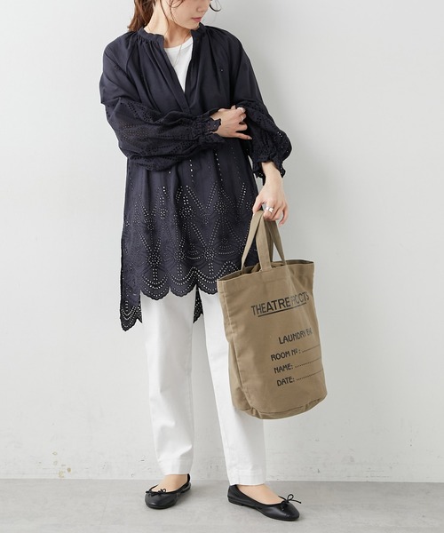 PUAL CE CIN(ピュアルセシン)の「スカラップレース前後差チュニック(シャツ/ブラウス・レディース・ホワイト/ブラック・FREE)」の13枚目の写真