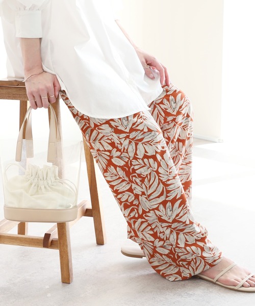 reca（レカ）の「リーフ柄イージーパンツ（その他パンツ）」 - WEAR