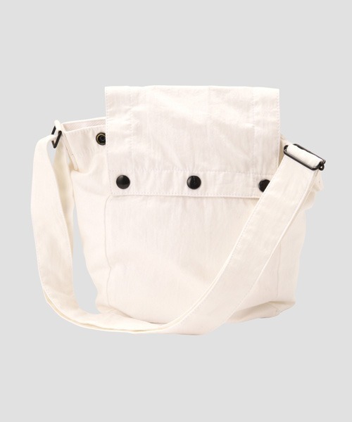 MHL.（エムエイチエル）の「WASHED VINTAGE COTTON POPLIN（トートバッグ・レディース・ホワイト/ブラック・FREE）」の4枚目の写真