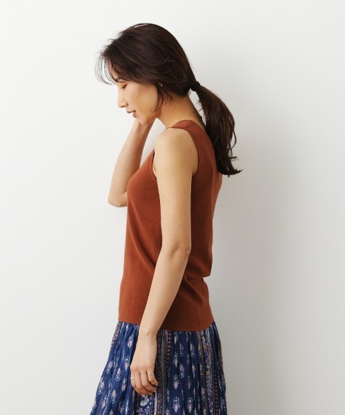 RODEO CROWNS WIDE BOWL（ロデオクラウンズワイドボウル）の「ニットノースリーブトップス（タンクトップ・レディース・ブラウン/ブラック/アイボリー・FREE）」の11枚目の写真