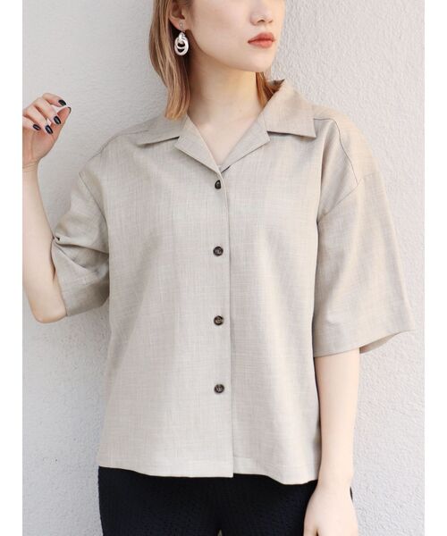 MURUA（ムルーア）の「リラックスリネンライクシャツ【セットアップ着用可能】（シャツ/ブラウス・レディース・ベージュ/ブラウン/ブルー・FREE）」の2枚目の写真