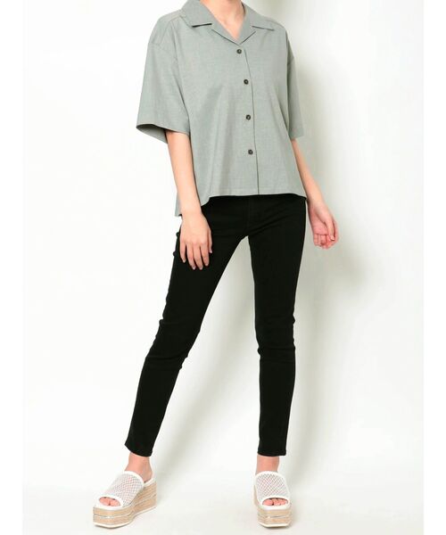 MURUA（ムルーア）の「リラックスリネンライクシャツ【セットアップ着用可能】（シャツ/ブラウス・レディース・ベージュ/ブラウン/ブルー・FREE）」の7枚目の写真