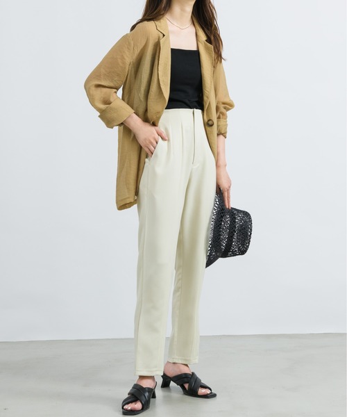 NEUNA（ヌナ）の「【セットアップ対応】【脚長細見え】ハイウエストテーパードスラックスパンツ（スラックス・レディース・アイボリー/ブラック/ブラウン・MEDIUM/LARGE/SMALL）」の10枚目の写真