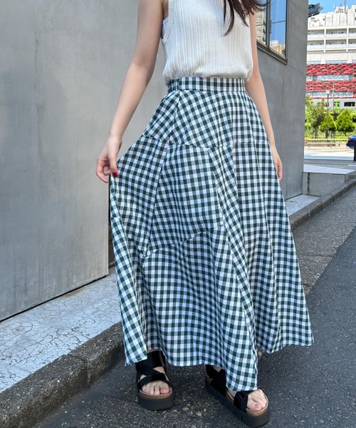 Doux Belle（ドゥーベル）の「ギンガムチェックマキシ丈スカート（スカート・レディース・グリーン/ブラウン/グレー/ブラック/レッド/ブルー・MEDIUM/LARGE）」の19枚目の写真