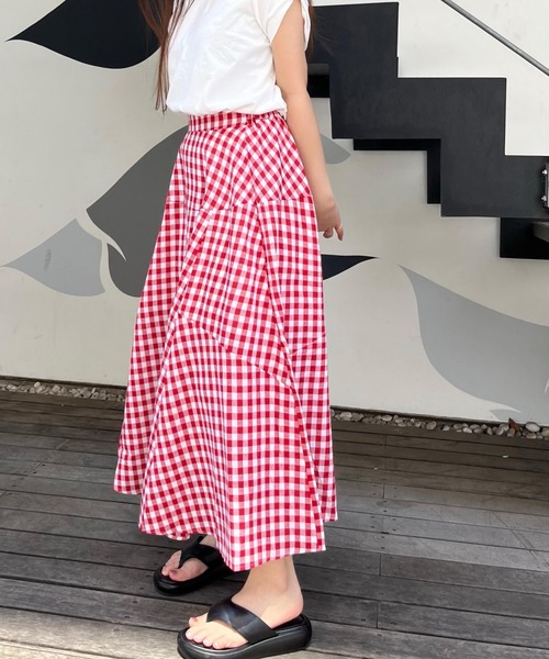 Doux Belle（ドゥーベル）の「ギンガムチェックマキシ丈スカート（スカート・レディース・グリーン/ブラウン/グレー/ブラック/レッド/ブルー・MEDIUM/LARGE）」の17枚目の写真
