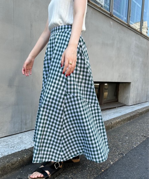 Doux Belle（ドゥーベル）の「ギンガムチェックマキシ丈スカート（スカート・レディース・グリーン/ブラウン/グレー/ブラック/レッド/ブルー・MEDIUM/LARGE）」の21枚目の写真