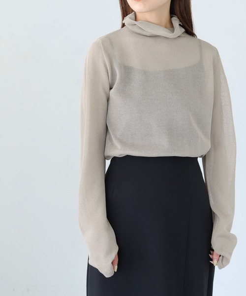 cheriella(シェリエラ)の「【cheriella】WEB限定フィンガーホールシアータートルニット 新色追加 WEB LIMITED FINGER HOLE SHEER TURTLE KNIT NEW COLOR(ニット/セーター・レディース・ブラック/ベージュ/カーキ/アイボリー/ワインレッド/ブルー/ライトグリーン/オフホワイト/ダークグリーン・M)」の4枚目の写真
