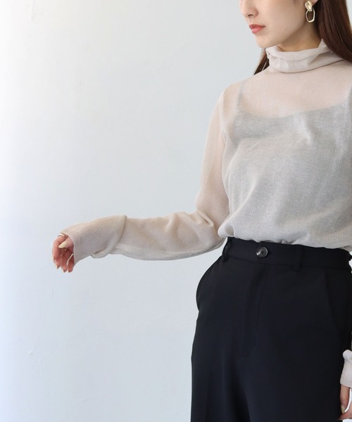 cheriella(シェリエラ)の「【cheriella】WEB限定フィンガーホールシアータートルニット 新色追加 WEB LIMITED FINGER HOLE SHEER TURTLE KNIT NEW COLOR(ニット/セーター・レディース・ブラック/ベージュ/カーキ/アイボリー/ワインレッド/ブルー/ライトグリーン/オフホワイト/ダークグリーン・M)」の13枚目の写真