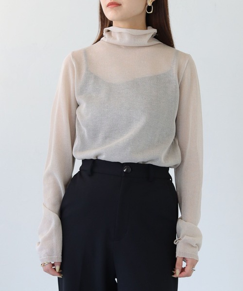 cheriella(シェリエラ)の「【cheriella】WEB限定フィンガーホールシアータートルニット 新色追加 WEB LIMITED FINGER HOLE SHEER TURTLE KNIT NEW COLOR(ニット/セーター・レディース・ブラック/ベージュ/カーキ/アイボリー/ワインレッド/ブルー/ライトグリーン/オフホワイト/ダークグリーン・M)」の18枚目の写真