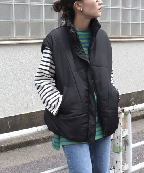 fredy emue(フレディエミュ)の「ハイネックエコダウンベスト(ダウンベスト・レディース・ブラック/ベージュ/オフホワイト・FREE)」の3枚目の写真