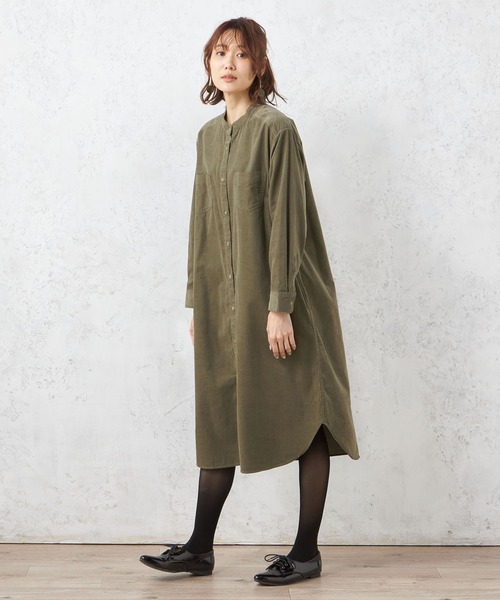 Petit Honfleur(プチオンフルール)の「コーデュロイシャツワンピース(ワンピース・レディース・ベージュ/カーキ・L/M)」の6枚目の写真