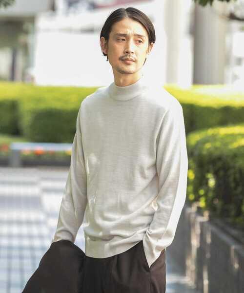 URBAN RESEARCH DOORS（アーバンリサーチドアーズ）の「LIFE STYLE TAILOR　ハーモニーモックネックニット（ニット/セーター・メンズ・グリーン/チャコールグレー/ホワイト/ネイビー・40/38）」の7枚目の写真