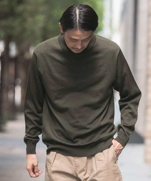 URBAN RESEARCH DOORS（アーバンリサーチドアーズ）の「LIFE STYLE TAILOR　ハーモニーモックネックニット（ニット/セーター・メンズ・グリーン/チャコールグレー/ホワイト/ネイビー・40/38）」の16枚目の写真