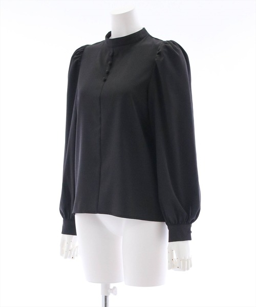 clear（クリア）の「バンドカラークルミボタンブラウス（シャツ/ブラウス・レディース・オフホワイト/ブラック・F）」の3枚目の写真