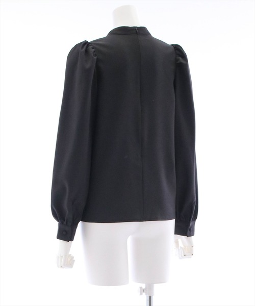 clear（クリア）の「バンドカラークルミボタンブラウス（シャツ/ブラウス・レディース・オフホワイト/ブラック・F）」の5枚目の写真